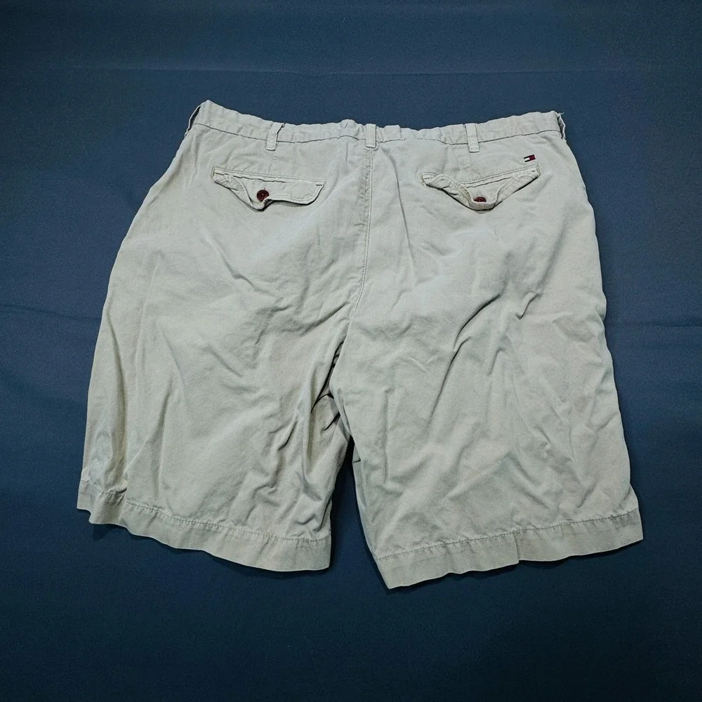 Tommy Hilfiger Mens Khaki Chino Shorts Size 38 Tan Flat Front Cotton Classic